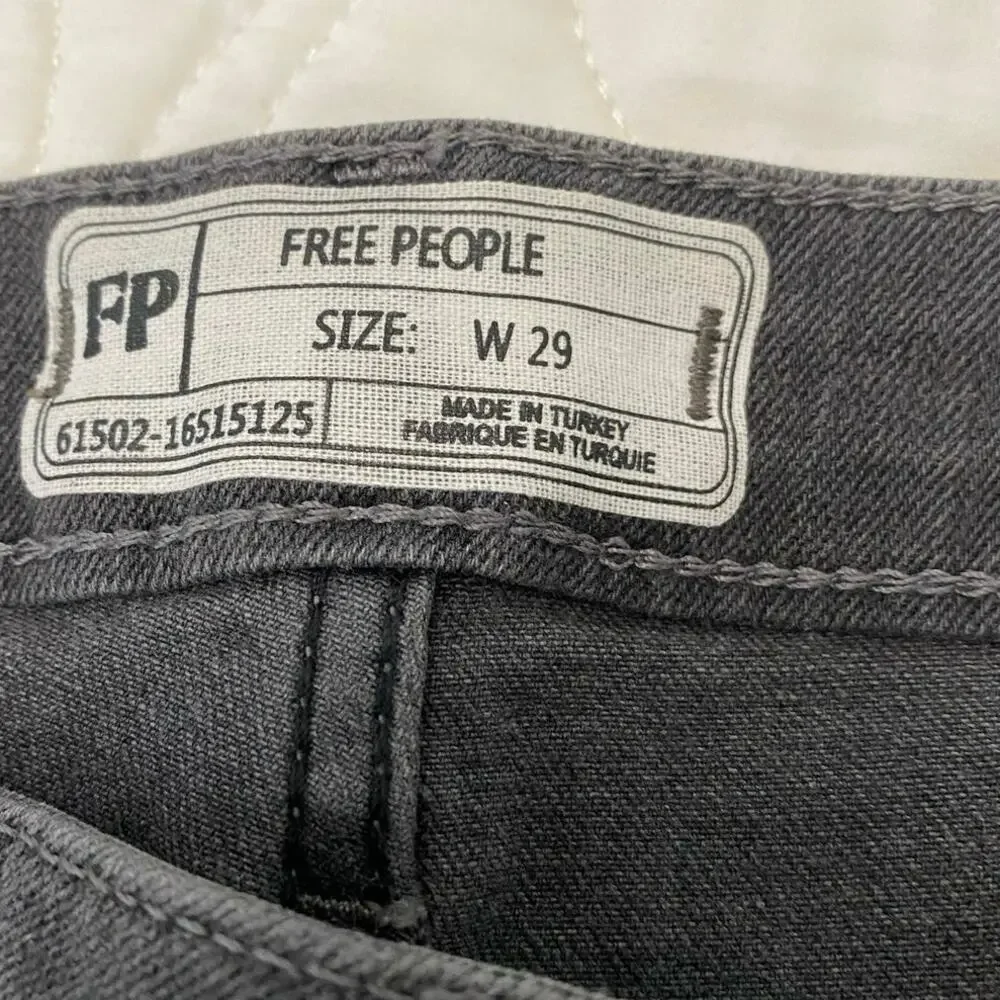 Free People Released Hem Cropped Straight leg Jeans washed black gray Size 29